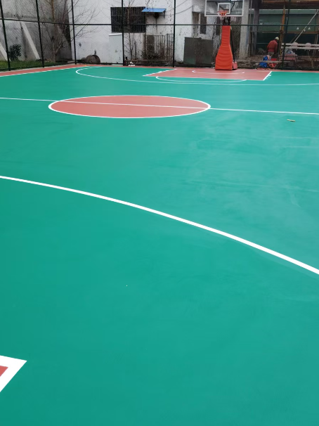 滁州 球场长期使用易出现地面开裂